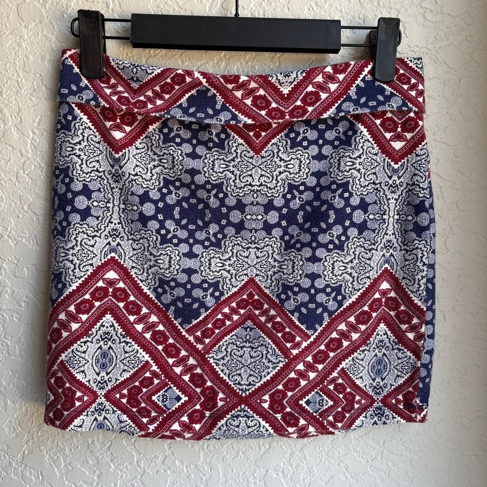 Charlotte Russe Women S Y2K Mini Skirt Boho Paisley Blue Red Geometric Stretch